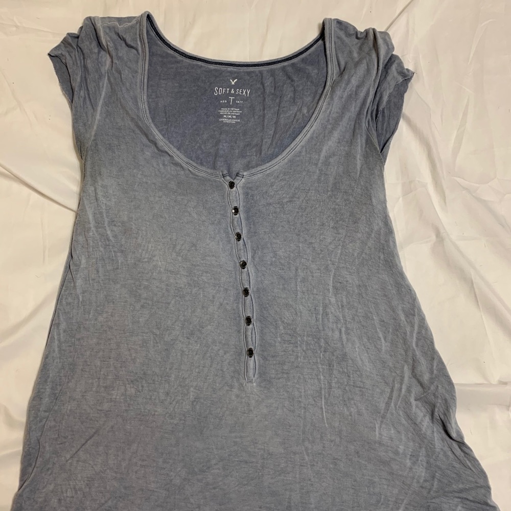 American Eagle shirt